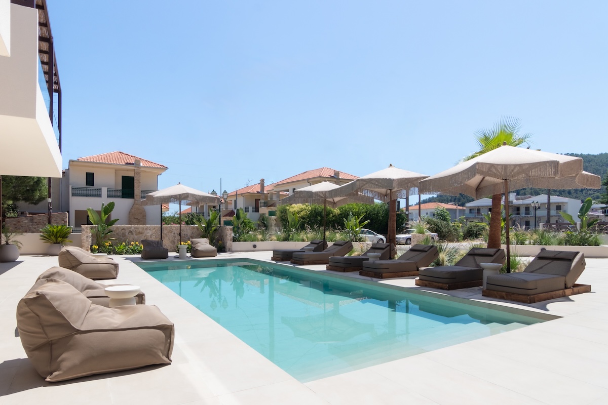 Tiara Holidays - Seabird Luxury Suites - bazen